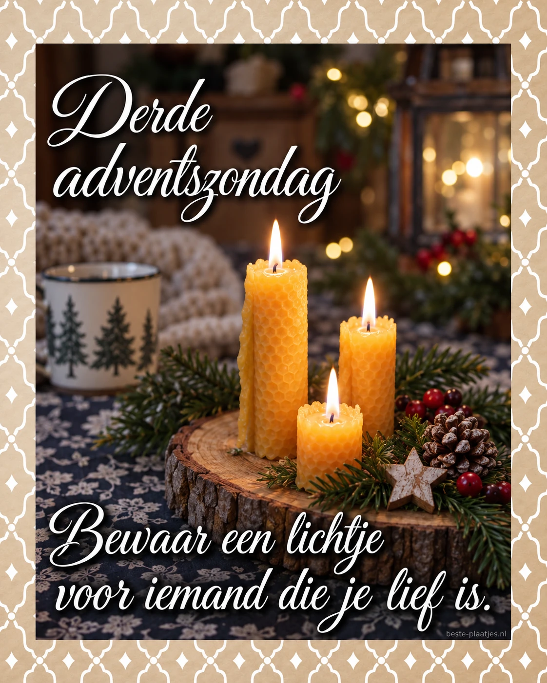 Drie bijenwaskaarsen op een houten schijf brengen een persoonlijke adventswens.